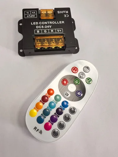 Контроллер КР-313, RGB, ip20, 5-24V, 30 Ампер, управление пультом