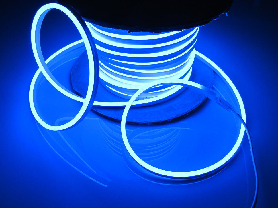 Гибкий неон LED Neon 8х16 голубой